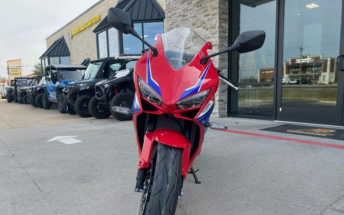 2026 Honda® CBR650R E-Clutch