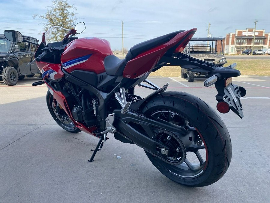 2026 Honda® CBR650R E-Clutch