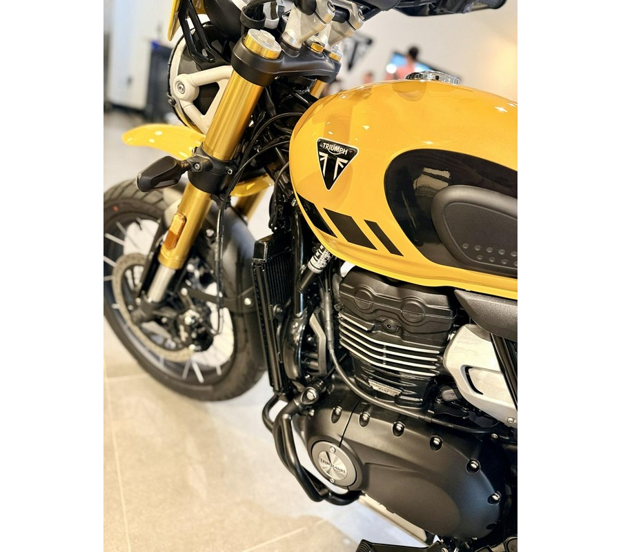 2026 Triumph SCRAMBLER 400 XC