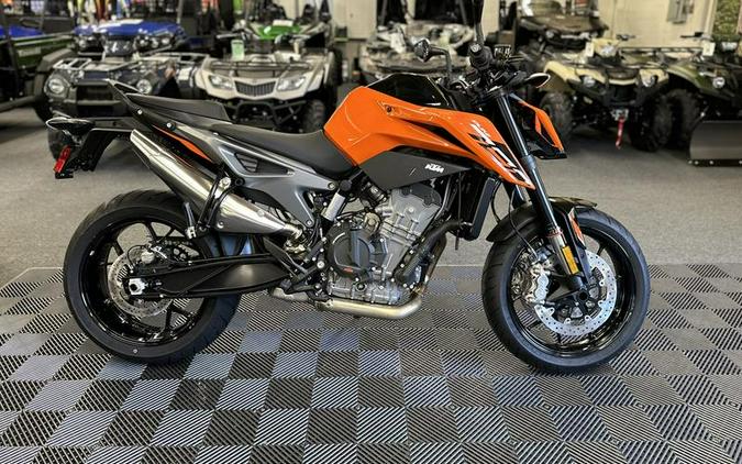 2023 KTM 790 Duke First Look [7 Fast Facts]