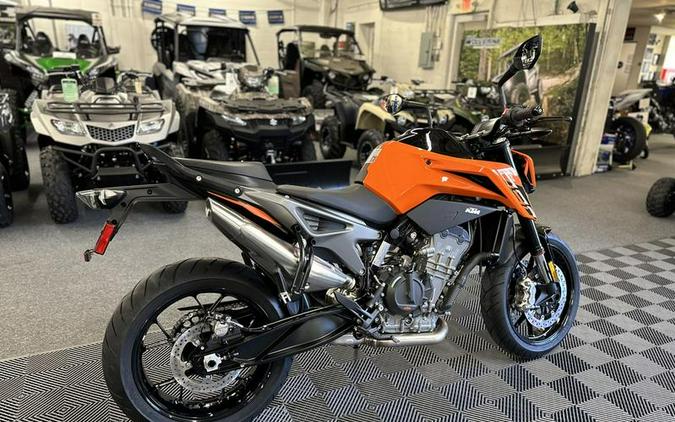 2024 KTM 790 Duke