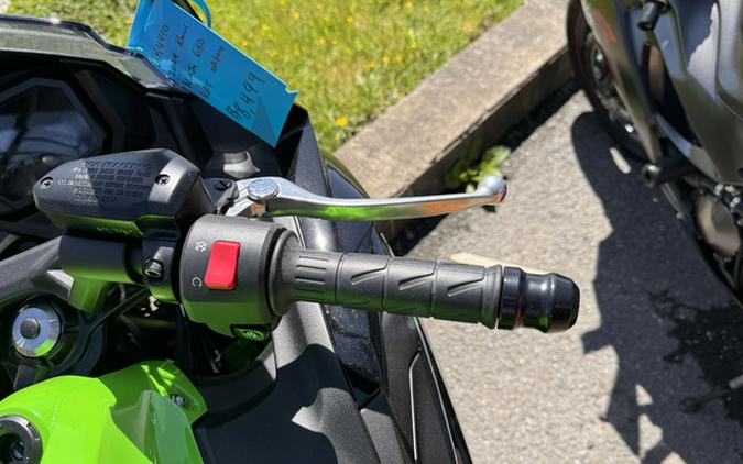 2024 Kawasaki Ninja 650 KRT Edition