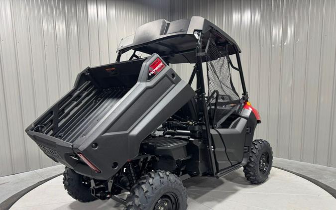 2026 Pioneer 700 - Honda