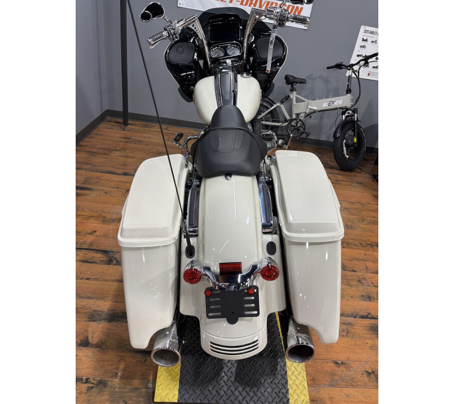 2022 Harley-Davidson® Road Glide® Special WHITE SAND PRL
