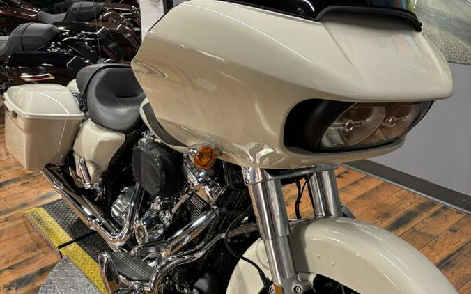 2022 Harley-Davidson® Road Glide® Special WHITE SAND PRL