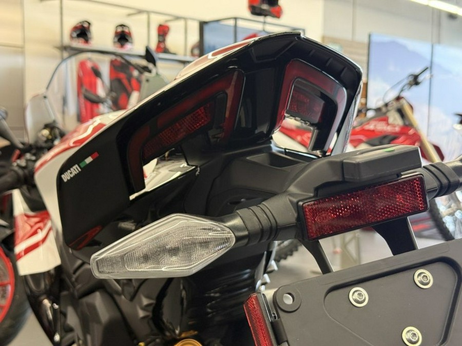 2025 Ducati Panigale V4 Tricolore
