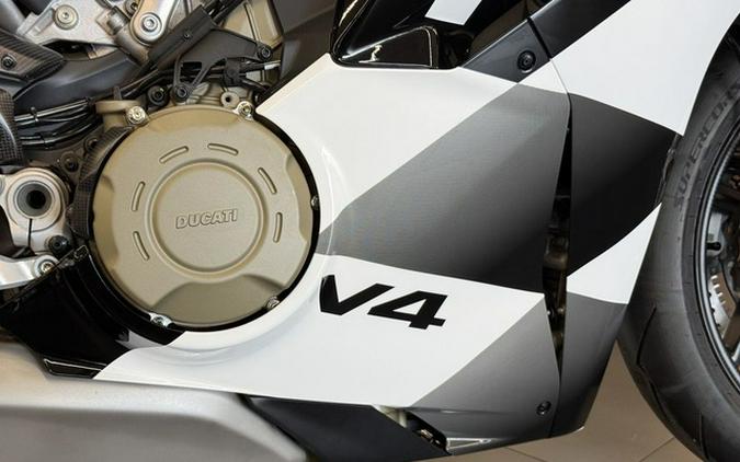 2025 Ducati Panigale V4 Tricolore