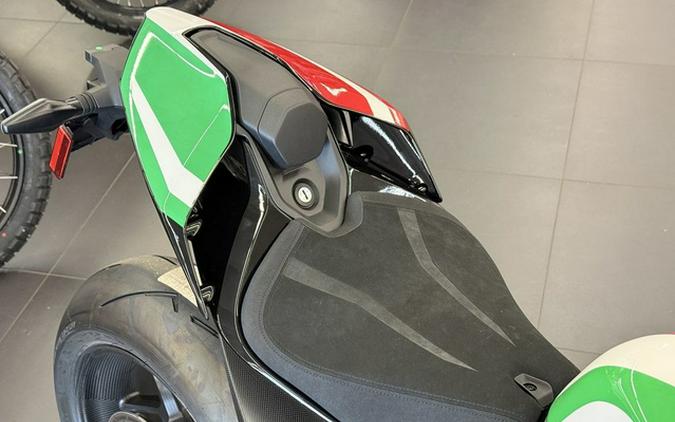 2025 Ducati Panigale V4 Tricolore