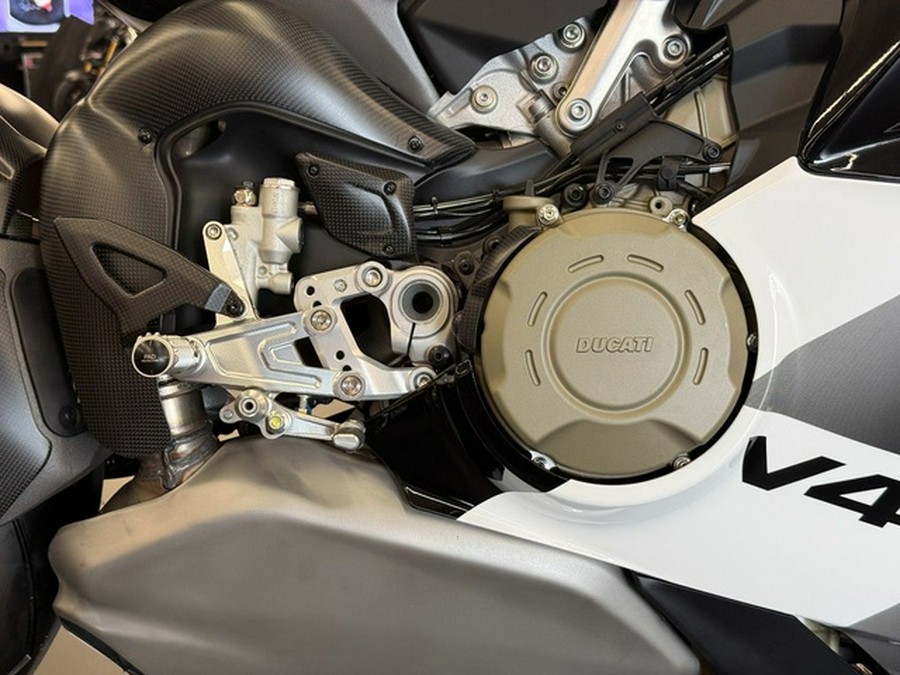 2025 Ducati Panigale V4 Tricolore