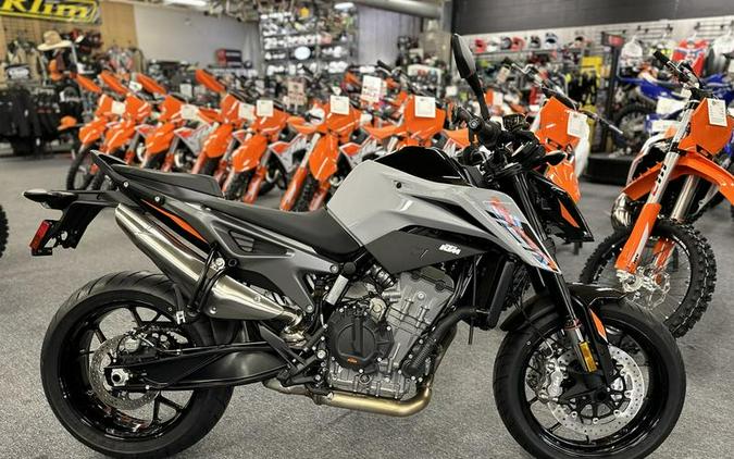 2024 KTM 790 Duke