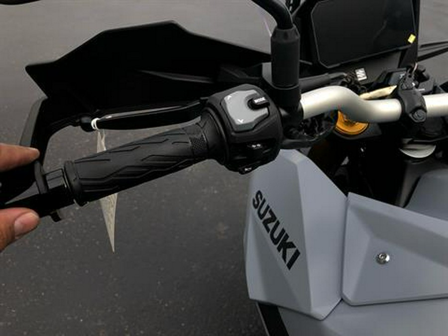 2023 Suzuki V-Strom 800DE