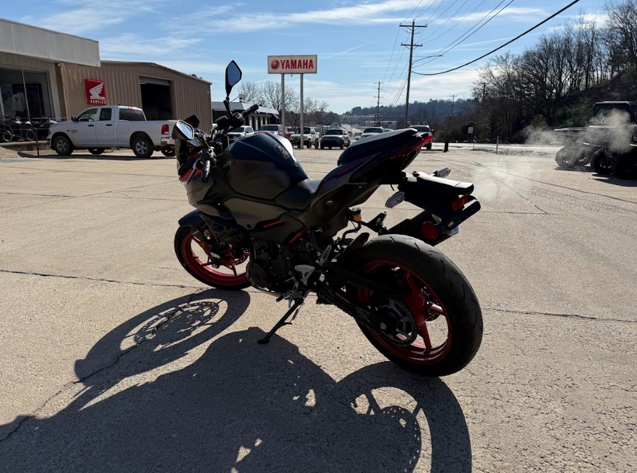 2025 Kawasaki Z500 SE ABS