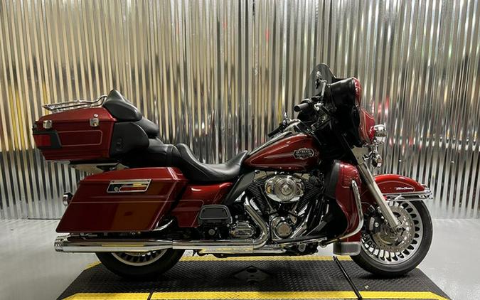 2010 Harley-Davidson FLHTCU - Ultra Classic Electra Glide