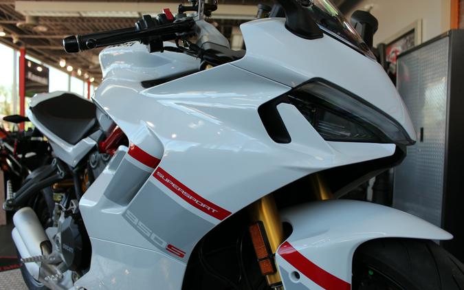 2024 Ducati SuperSport 950 S