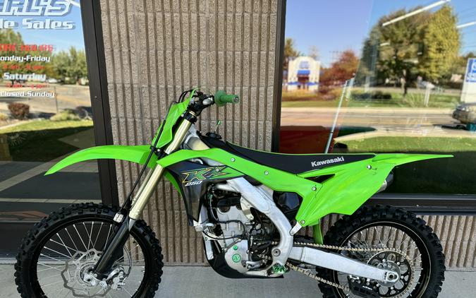 2020 Kawasaki KX250 Totally Revised | 10 Fast Facts (Video)