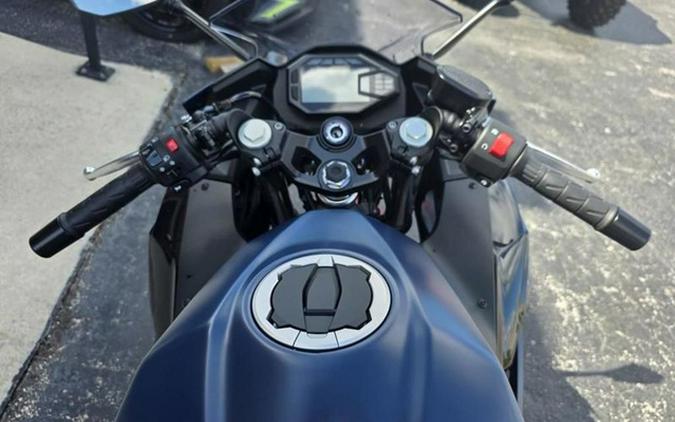 2026 Kawasaki Ninja 500 ABS Metallic Matte Twilight Blue SE ABS