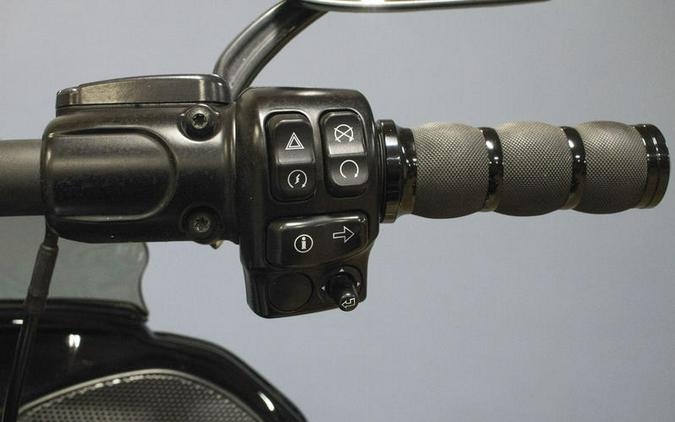 2015 Harley-Davidson® FLTRX - Road Glide®