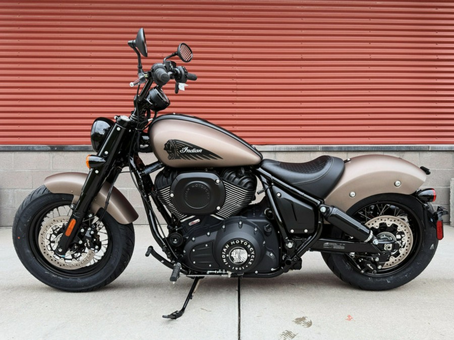 2025 Indian CHIEF BOBBER nara bronze smoke