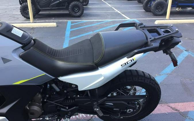 2024 HUSQVARNA NORDEN 901