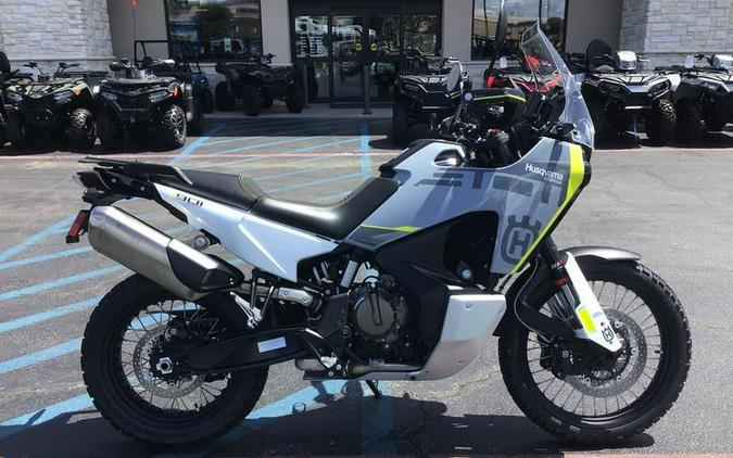 2024 HUSQVARNA NORDEN 901