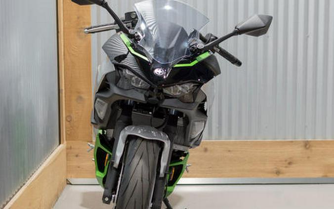 2024 Kawasaki Ninja® 7 Hybrid ABS