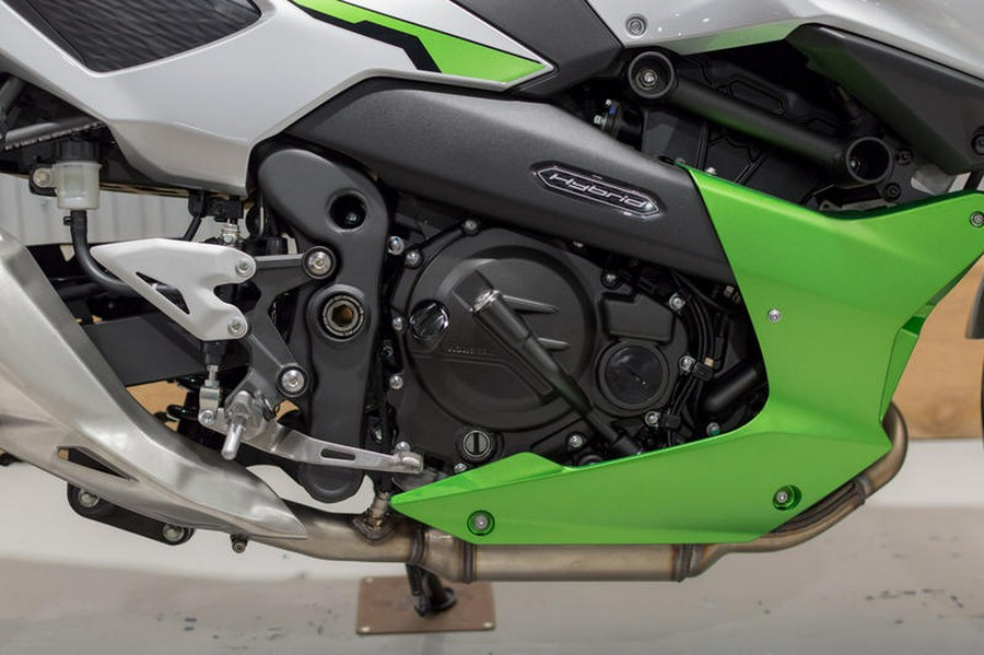 2024 Kawasaki Ninja® 7 Hybrid ABS