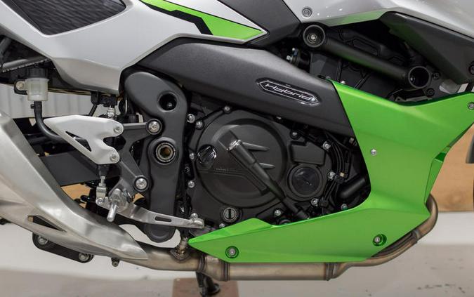 2024 Kawasaki Ninja® 7 Hybrid ABS