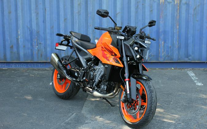 2024 KTM 990 Duke