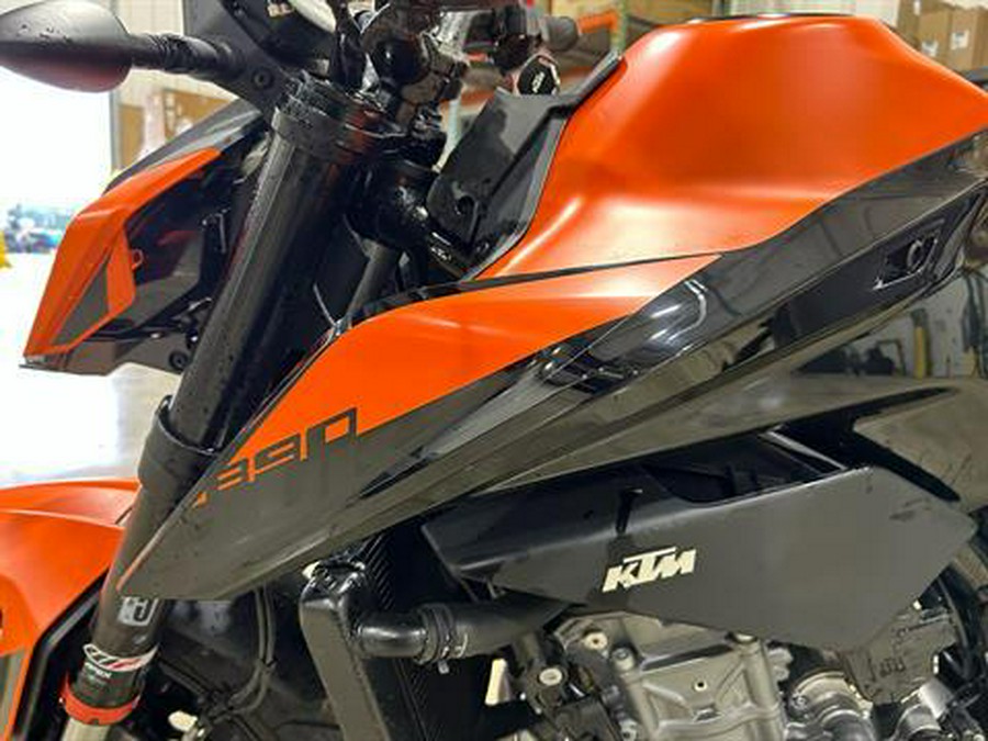 2022 KTM 890 Duke