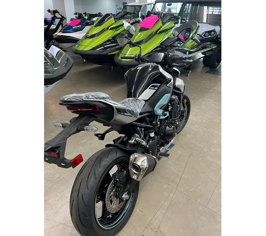 2025 Kawasaki Z900 ABS