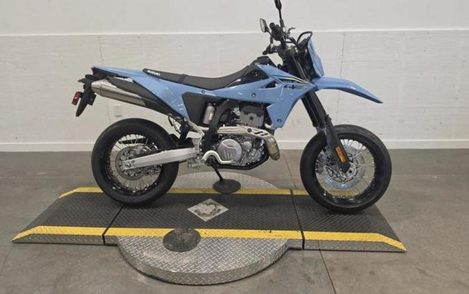 2026 Suzuki DR-Z 4SM