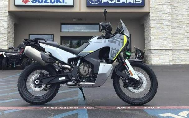 2027 HUSQVARNA NORDEN 901