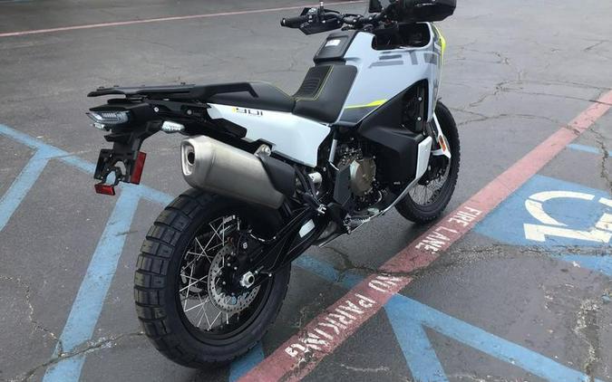 2027 HUSQVARNA NORDEN 901