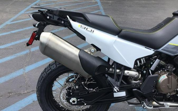 2027 HUSQVARNA NORDEN 901