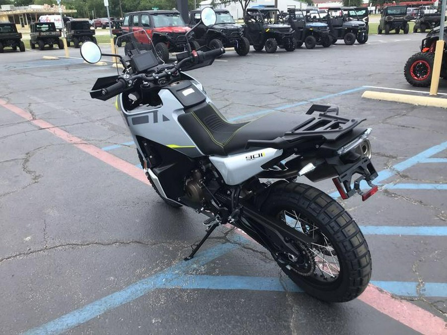 2027 HUSQVARNA NORDEN 901