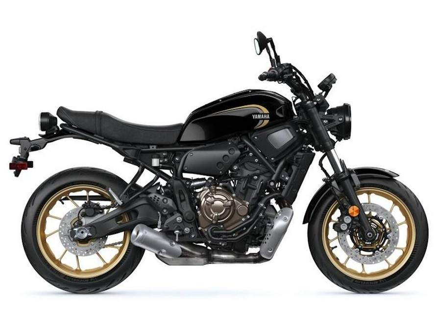 2025 Yamaha XSR700