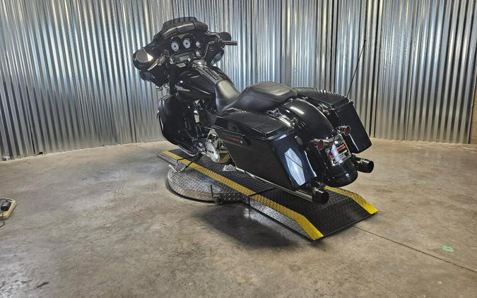 2013 Harley-Davidson Street Glide BLACK PEARL