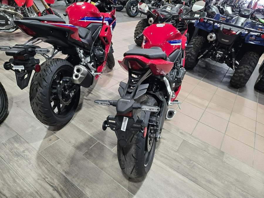 2026 HONDA CBR650R E-CLUTCH