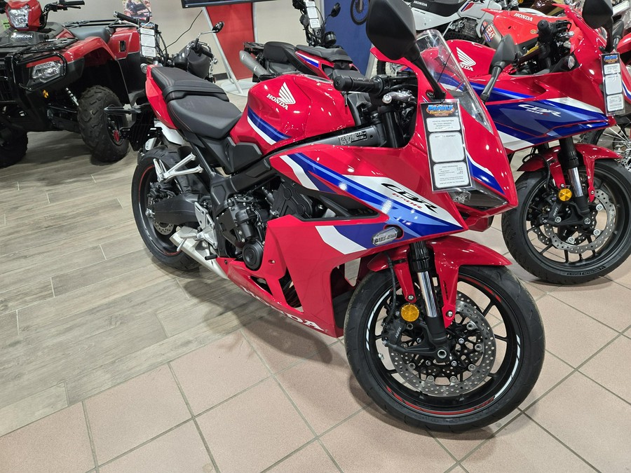 2026 HONDA CBR650R E-CLUTCH