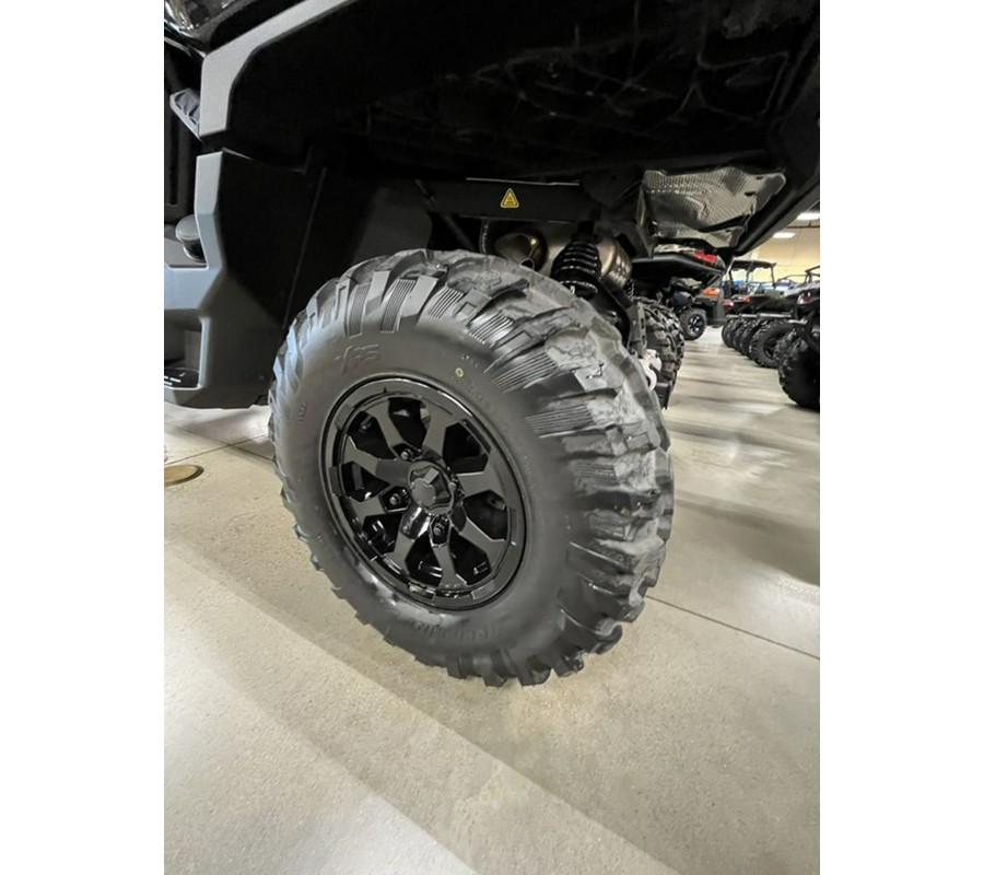 2026 Can-Am Defender XT CAB HD11