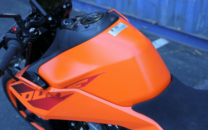 2024 KTM 990 Duke