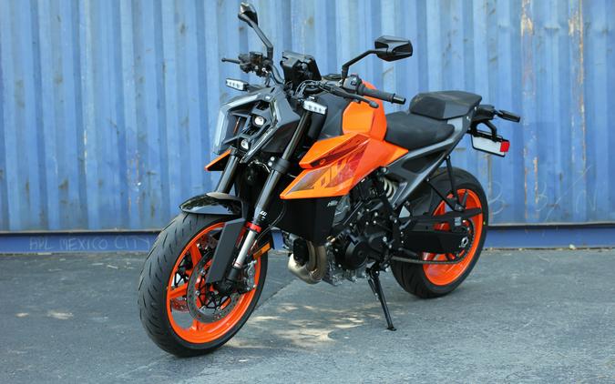 2024 KTM 990 Duke