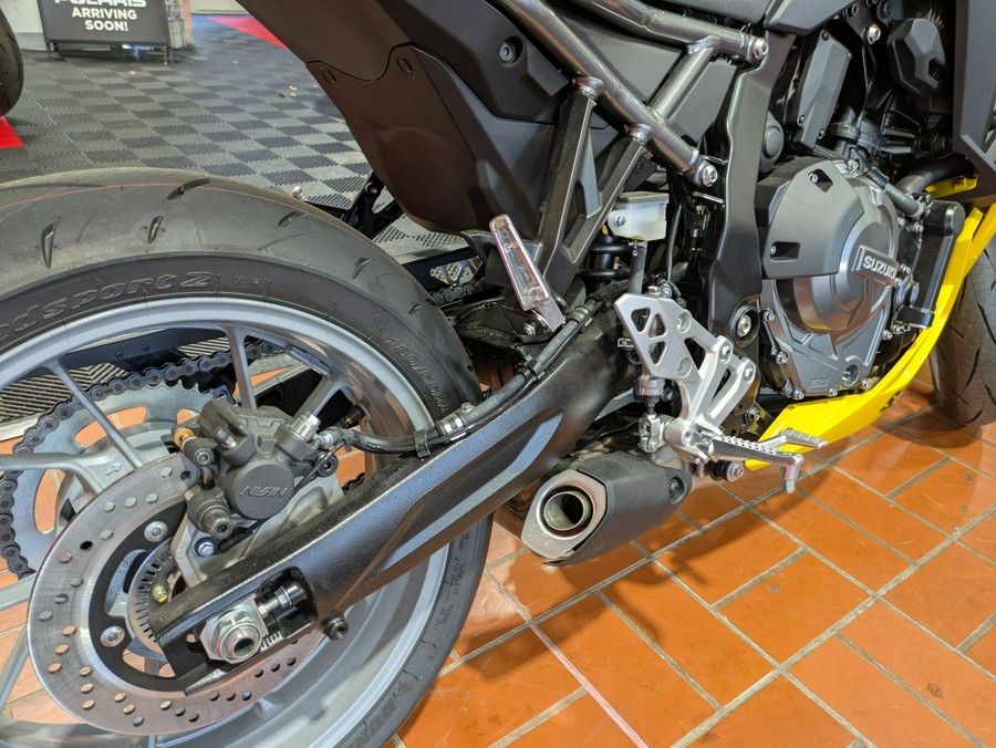2025 Suzuki GSX-8R