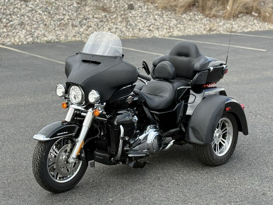 2022 Harley-Davidson® FLHTCUTG - Tri Glide® Ultra
