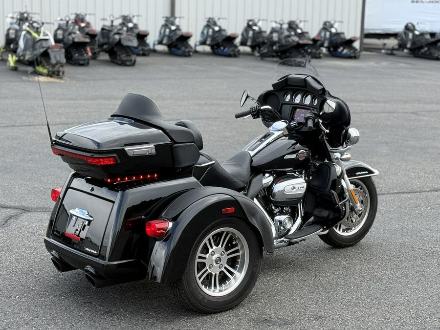 2022 Harley-Davidson® FLHTCUTG - Tri Glide® Ultra