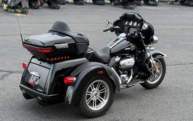 2022 Harley-Davidson® FLHTCUTG - Tri Glide® Ultra