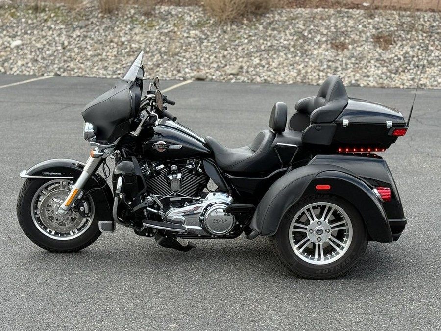 2022 Harley-Davidson® FLHTCUTG - Tri Glide® Ultra