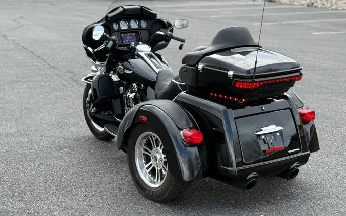 2022 Harley-Davidson® FLHTCUTG - Tri Glide® Ultra