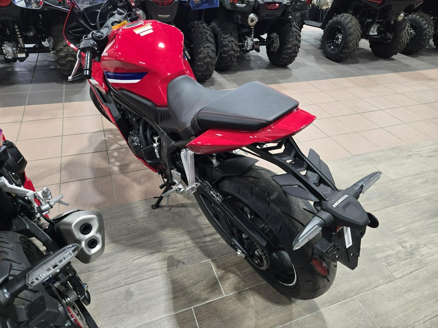 2026 HONDA CBR650R E-CLUTCH
