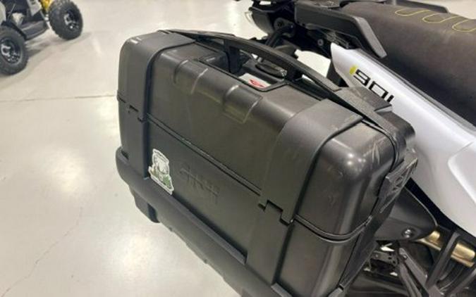 2023 Husqvarna Norden 901